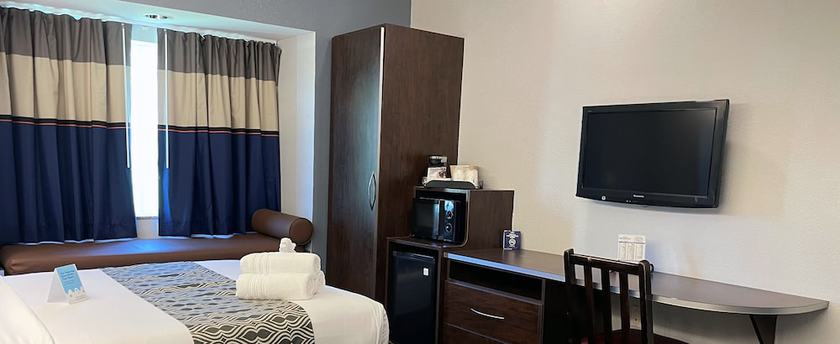 Imagen de la habitación del Hotel Microtel Inn and Suites by Wyndham Michigan City. Foto 9