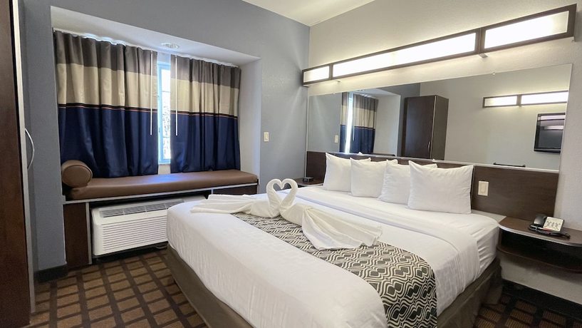 Imagen de la habitación del Hotel Microtel Inn and Suites by Wyndham Michigan City. Foto 16