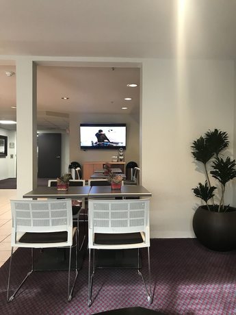 Imagen de los interiores del Hotel Microtel Inn and Suites by Wyndham Morgan Hill/San Jose Area. Foto 17