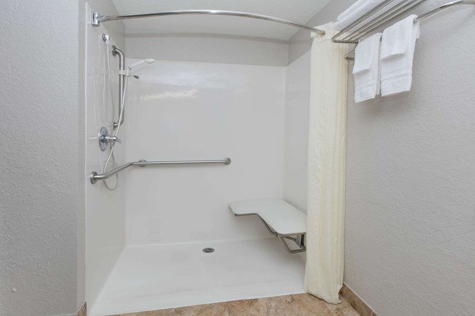 Imagen de la habitación del Hotel Microtel Inn and Suites by Wyndham Oklahoma City Airport. Foto 2