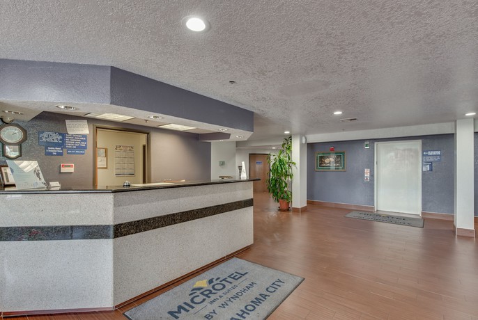Imagen de los interiores del Hotel Microtel Inn and Suites by Wyndham Oklahoma City Airport. Foto 17