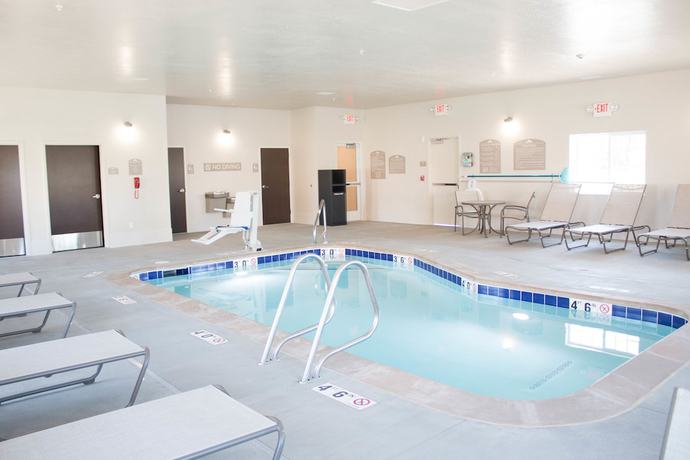 Imagen de la piscina del Hotel Microtel Inn and Suites by Wyndham Springville/Provo. Foto 19