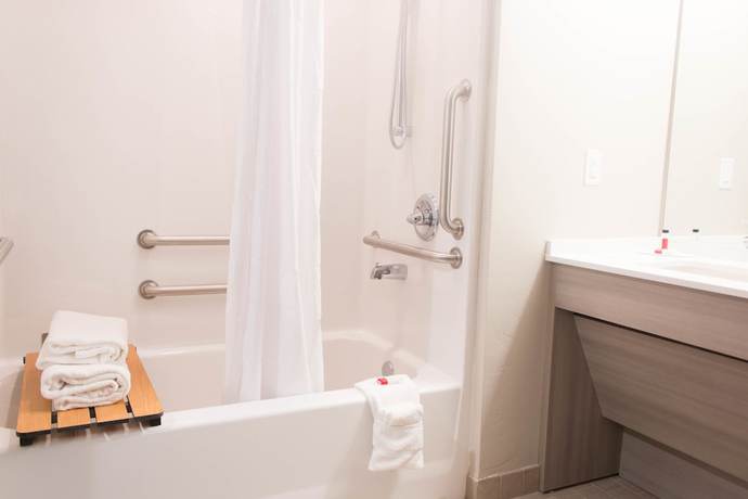 Imagen de la habitación del Hotel Microtel Inn and Suites by Wyndham Springville/Provo. Foto 8