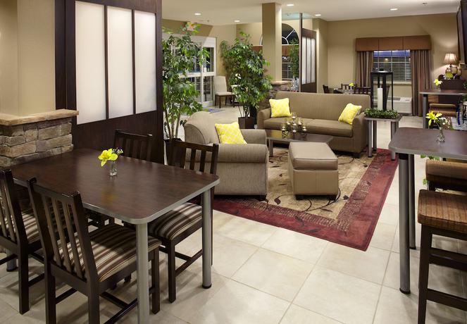 Imagen de los interiores del Hotel Microtel Inn and Suites by Wyndham Wheeling at Highlands. Foto 19