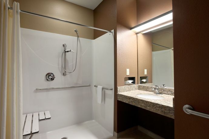 Imagen de la habitación del Hotel Microtel Inn and Suites by Wyndham Wheeling at Highlands. Foto 10