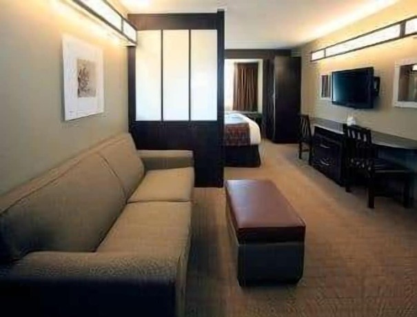 Imagen de la habitación del Hotel Microtel Inn and Suites by Wyndham Wheeling at Highlands. Foto 13