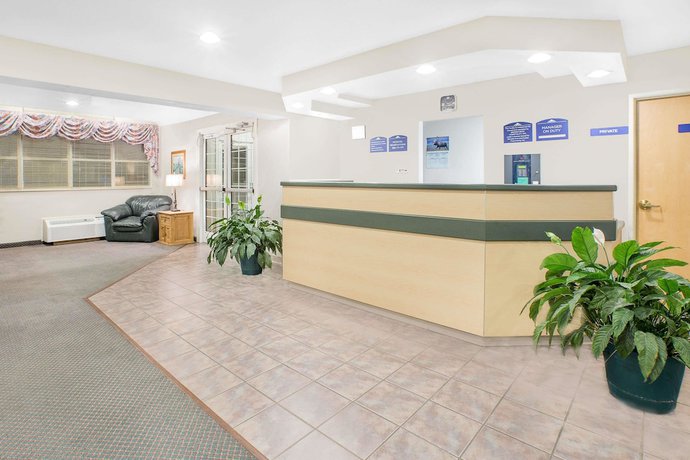 Imagen de los interiores del Hotel Microtel Inn by Wyndham Broken Bow. Foto 18