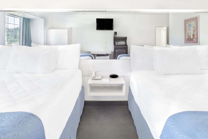 Imagen de la habitación del Hotel Microtel Inn by Wyndham Broken Bow. Foto 12