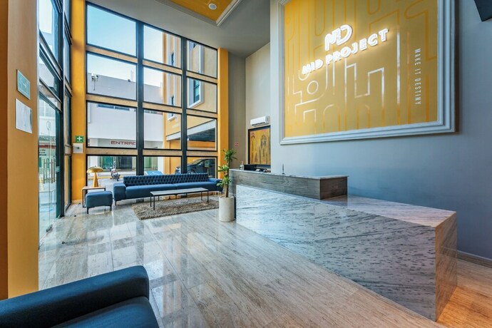 Imagen de los interiores del Hotel Mid Project. Foto 23