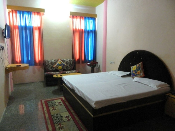 Imagen general del Hotel Mid Town, Bhilwara. Foto 1