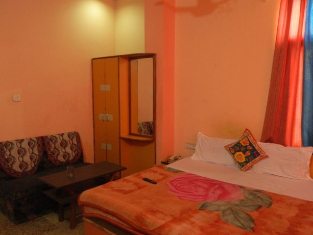 Imagen de la habitación del Hotel Mid Town, Bhilwara. Foto 8