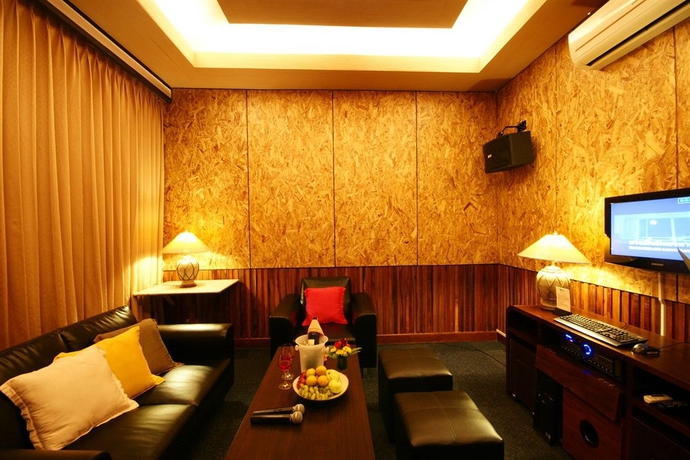 Imagen de los interiores del Hotel Mida Resort Kanchanaburi. Foto 8