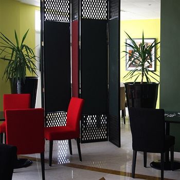 Imagen de los interiores del Hotel Midan Suites. Foto 9