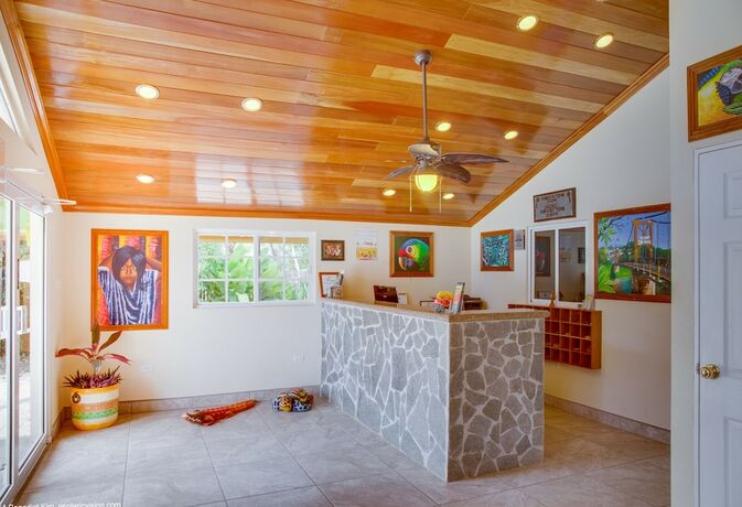 Imagen general del Hotel Midas Belize. Foto 4