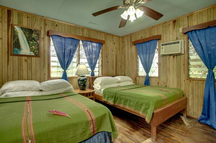 Imagen general del Hotel Midas Belize. Foto 7