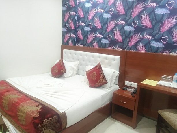 Imagen de la habitación del Hotel Midcity. Foto 14