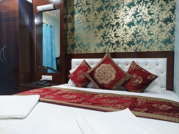 Imagen de la habitación del Hotel Midcity. Foto 16