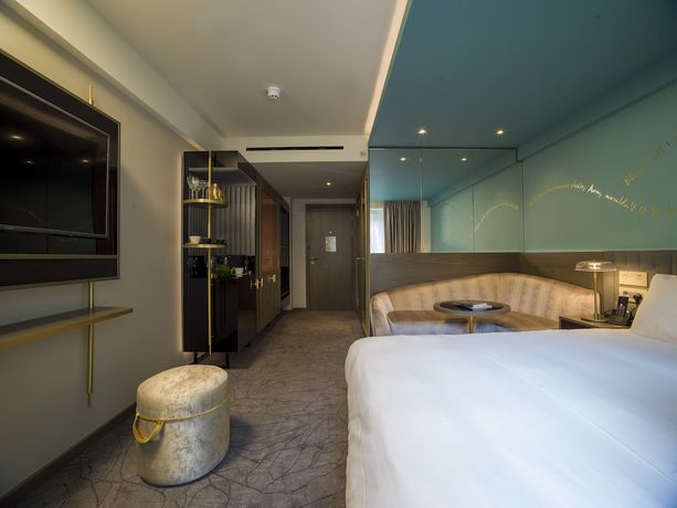 Imagen de la habitación del Hotel Middle Eight. Foto 17