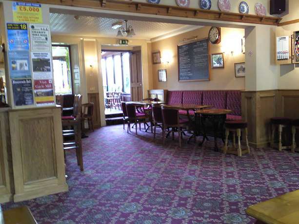 Imagen del bar/restaurante del Hotel Middle House. Foto 8