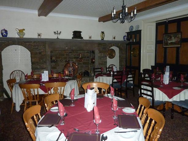 Imagen del bar/restaurante del Hotel Middle House. Foto 11