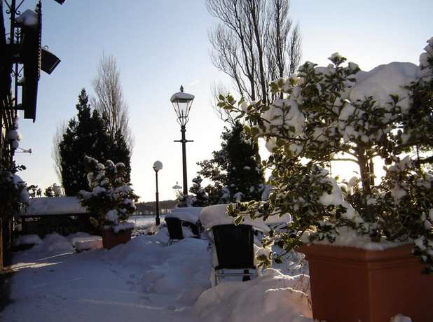 Imagen de los exteriores del Hotel Midgley Lodge and Golf Course. Foto 13