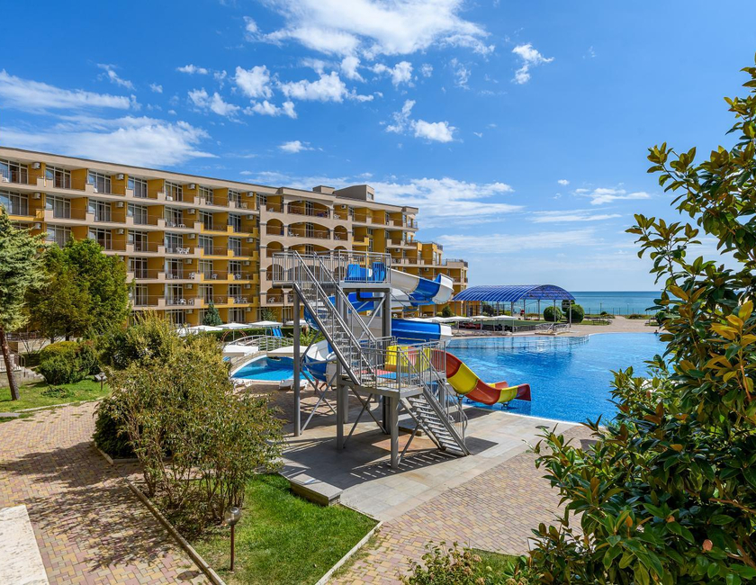 Imagen general del Hotel Midia Grand Resort. Foto 23