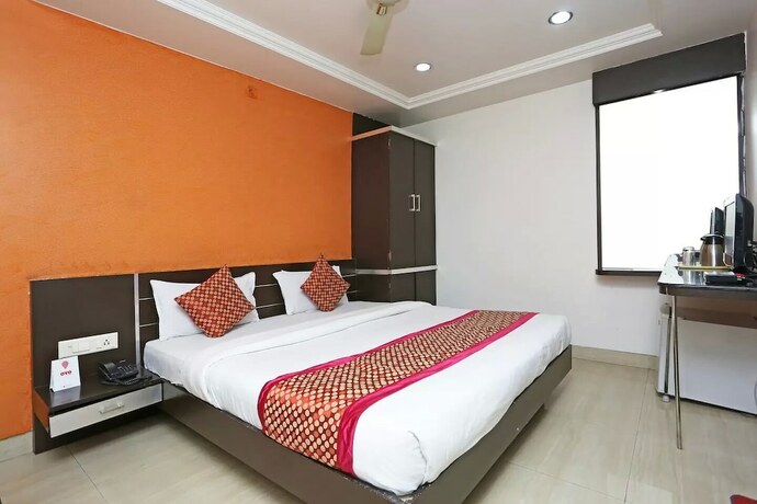 Imagen de la habitación del Hotel Midland, Bhopal. Foto 7