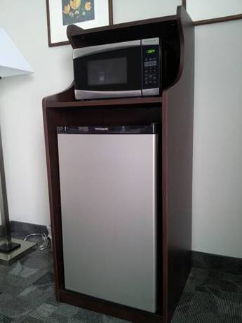 Imagen de la habitación del Hotel Midland Inn and Suites. Foto 16