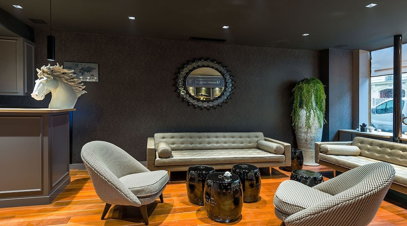 Imagen de los interiores del Hotel Midnight Paris. Foto 17