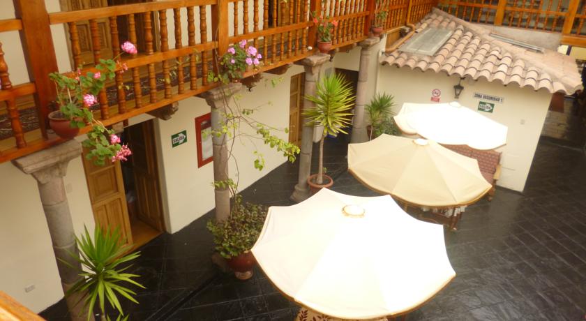 Imagen de los interiores del Hotel Midori. Foto 6