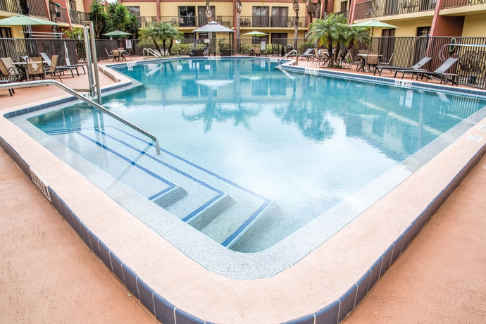 Imagen de la piscina del Hotel Midpointe Hotel By Rosen Hotels and Resorts. Foto 16