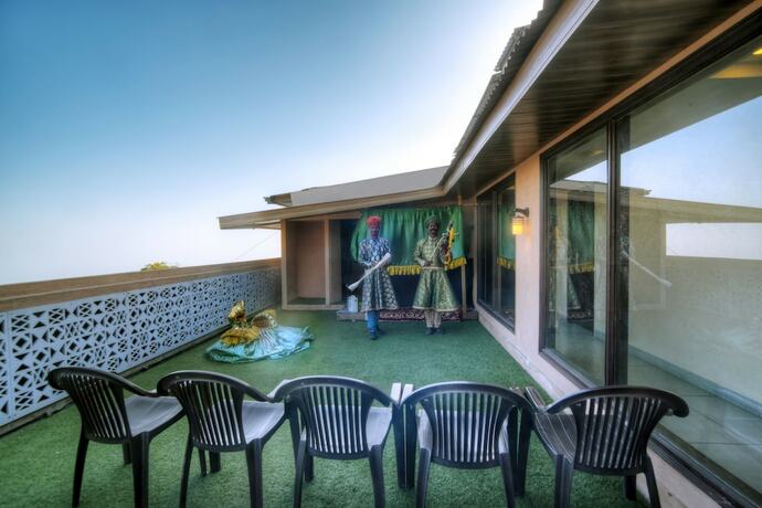 Imagen general del Hotel Midtown By Royal Collection. Foto 4