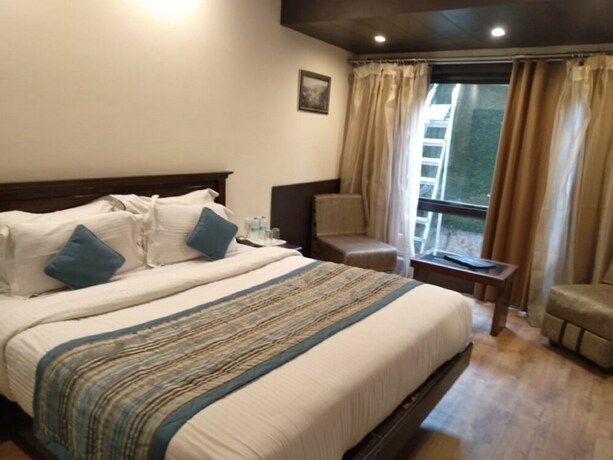Imagen de la habitación del Hotel Midtown By Royal Collection. Foto 22