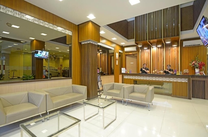 Imagen de los interiores del Hotel Midtown Express Demangan Yogyakarta. Foto 14
