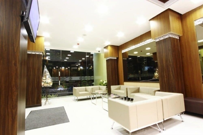 Imagen de los interiores del Hotel Midtown Express Demangan Yogyakarta. Foto 16
