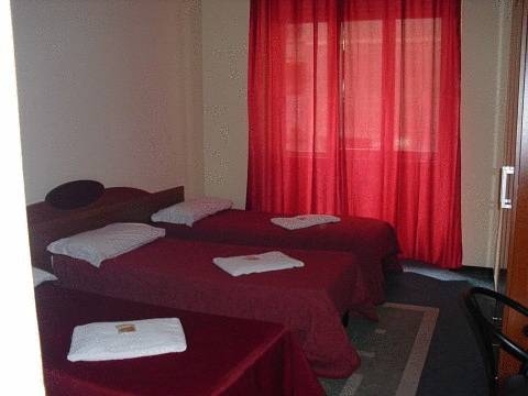 Imagen de los interiores del Hotel Midtown. Foto 12