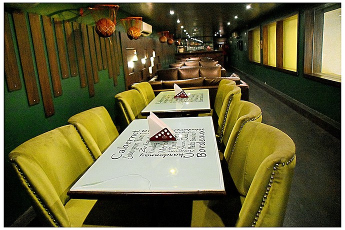Imagen del bar/restaurante del Hotel Midtown Grand, Kotah. Foto 6