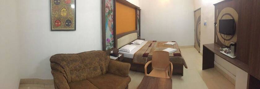 Imagen de la habitación del Hotel Midtown, Haridwar. Foto 16