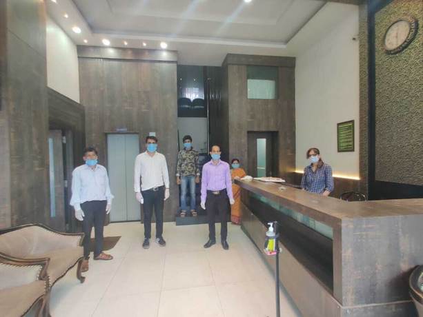 Imagen de los interiores del Hotel Midtown, Jabalpur. Foto 12