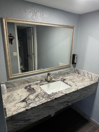 Imagen de la habitación del Hotel Midtown Lodge. Foto 14