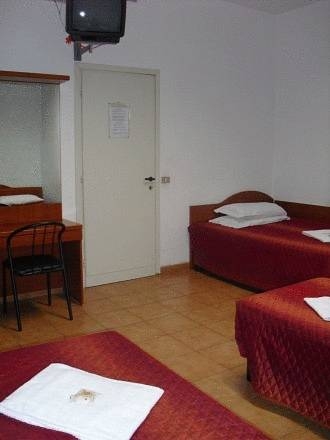 Imagen de los exteriores del Hotel Midtown, Mil&aacute;n. Foto 10