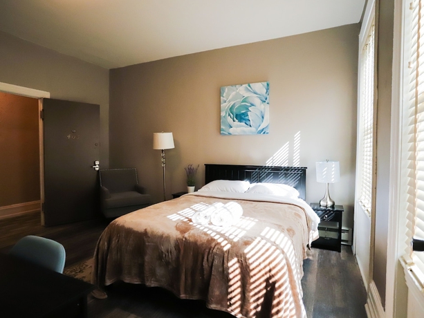 Imagen de la habitación del Hotel Midtown Suites. Foto 2