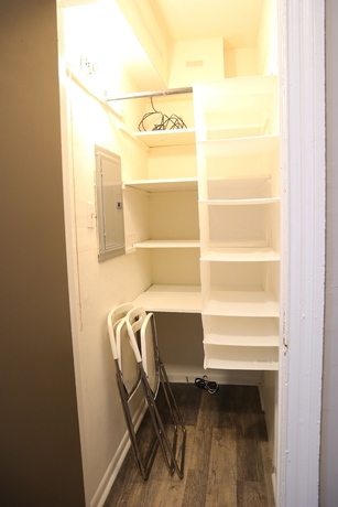 Imagen de la habitación del Hotel Midtown Suites. Foto 3
