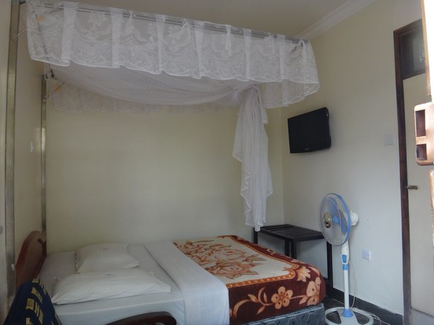 Imagen de la habitación del Hotel Midway, ARUSHA. Foto 12