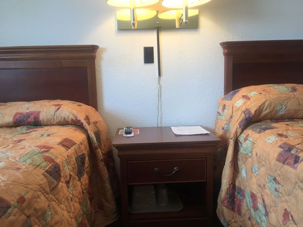 Imagen general del Hotel Midway Budget Inn. Foto 2