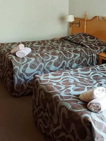 Imagen general del Hotel Midway Inn. Foto 12