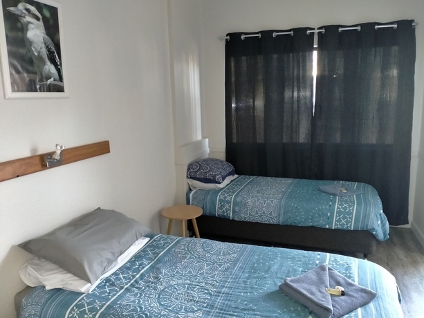 Imagen de la habitación del Hotel Midway Motel and Villas. Foto 5