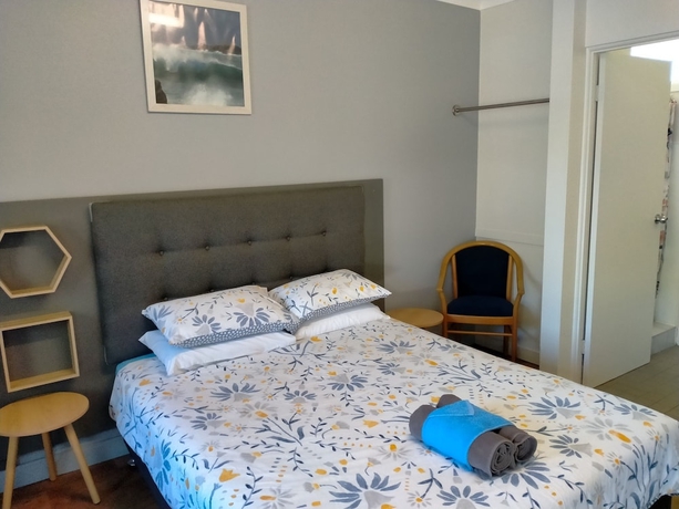Imagen de la habitación del Hotel Midway Motel and Villas. Foto 10
