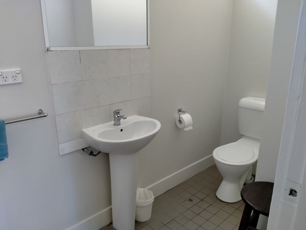 Imagen de la habitación del Hotel Midway Motel and Villas. Foto 16