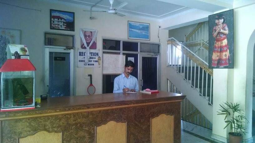 Imagen general del Hotel Midway Resort. Foto 8